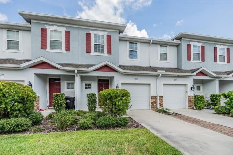 Townhouse in Wesley Chapel, Florida 3 bedrooms, 141.68 sq.m. № 1335183 - photo 3