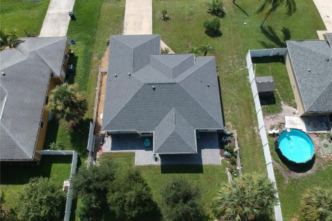 House in North Port, Florida 3 bedrooms, 131.92 sq.m. № 1314488 - photo 9