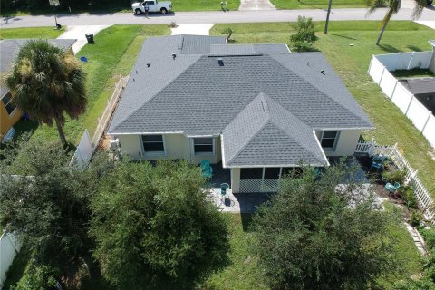 House in North Port, Florida 3 bedrooms, 131.92 sq.m. № 1314488 - photo 7