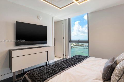 Condo in Miami, Florida, 3 bedrooms  № 1290886 - photo 15