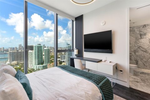 Condominio en venta en Miami, Florida, 3 dormitorios, 321.35 m2 № 1290886 - foto 12