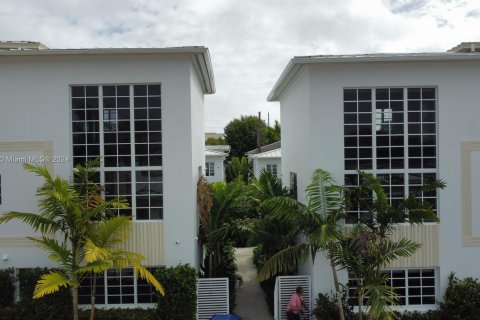 Купить коммерческую недвижимость в Майами-Бич, Флорида № 1127141 - фото 13