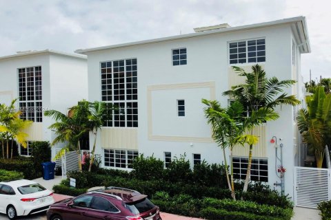 Immobilier commercial à vendre à Miami Beach, Floride № 1127141 - photo 12