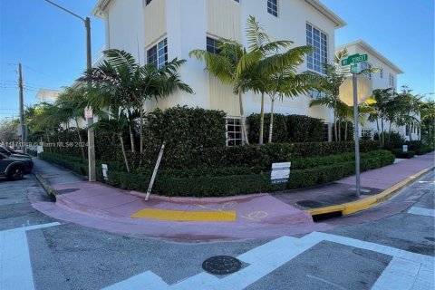 Купить коммерческую недвижимость в Майами-Бич, Флорида № 1127141 - фото 14