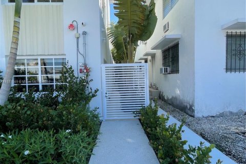 Купить коммерческую недвижимость в Майами-Бич, Флорида № 1127141 - фото 9