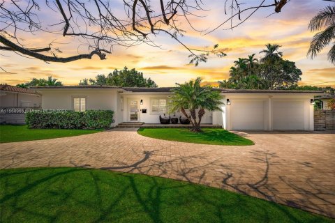 Casa en venta en Miami Shores, Florida, 3 dormitorios, 190.36 m2 № 1127181 - foto 1