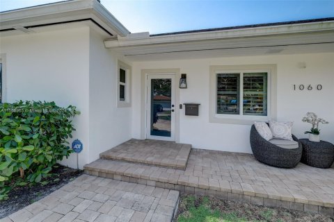 Casa en venta en Miami Shores, Florida, 3 dormitorios, 190.36 m2 № 1127181 - foto 6
