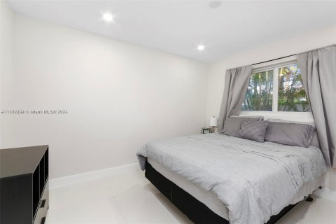 Casa en alquiler en Fort Lauderdale, Florida, 3 dormitorios, 151.62 m2 № 1394990 - foto 20