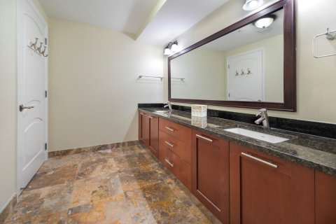 Condo in Fort Lauderdale, Florida, 3 bedrooms  № 996057 - photo 8