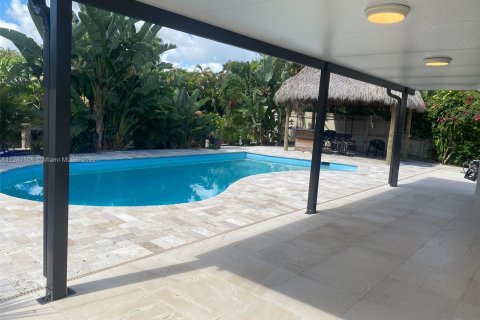 Villa ou maison à vendre à Fort Lauderdale, Floride: 3 chambres, 117.71 m2 № 68985 - photo 6