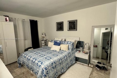 Condominio en venta en Miami Lakes, Florida, 1 dormitorio, 78.97 m2 № 814738 - foto 11
