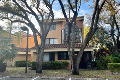 Condominio en venta en Miami Lakes, Florida, 1 dormitorio, 78.97 m2 № 814738 - foto 3