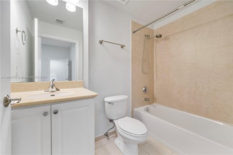 Condo in Aventura, Florida, 3 bedrooms  № 1427449 - photo 13