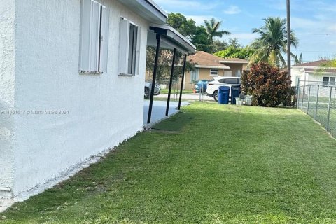 Casa en venta en Miami, Florida, 3 dormitorios, 98.85 m2 № 1368917 - foto 4