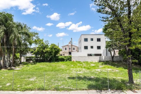 Propiedad comercial en venta en Miami, Florida № 1368962 - foto 5