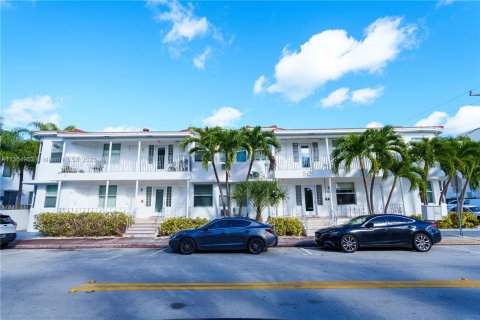 Купить коммерческую недвижимость в Майами-Бич, Флорида № 361607 - фото 4