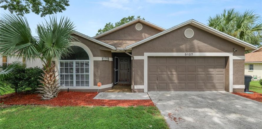 House in Lakeland, Florida 3 bedrooms, 134.43 sq.m. № 1363611