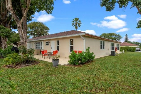 House in Delray Beach, Florida 2 bedrooms, 100.33 sq.m. № 945002 - photo 3