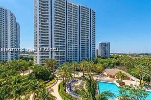 Copropriété à vendre à Aventura, Floride: 3 chambres, 173.73 m2 № 1325658 - photo 3