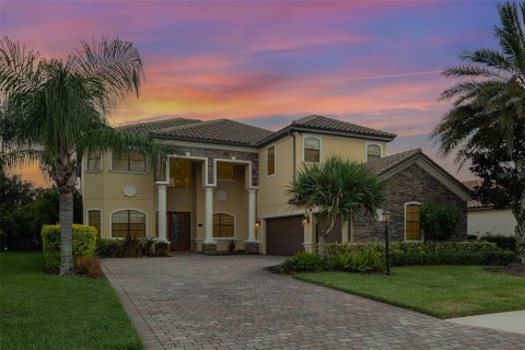 Casa en venta en Bradenton, Florida, 6 dormitorios, 363.25 m2 № 1383262 - foto 1