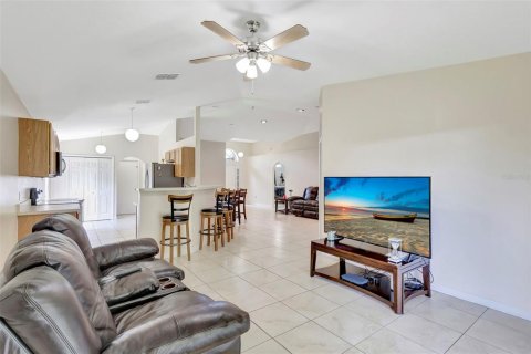 Casa en venta en Okeechobee, Florida, 3 dormitorios, 150.5 m2 № 1363528 - foto 15