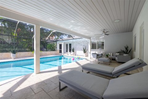 Casa en venta en Miami, Florida, 4 dormitorios, 283.54 m2 № 1281645 - foto 6