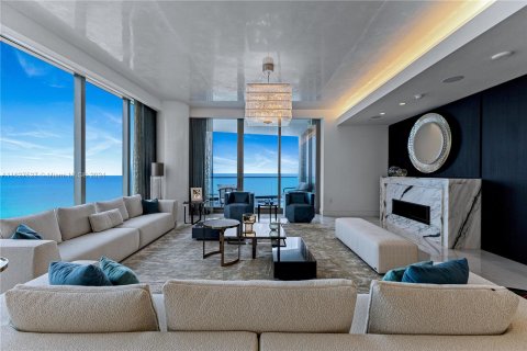 Copropriété à vendre à Sunny Isles Beach, Floride: 4 chambres, 407.38 m2 № 1281685 - photo 1