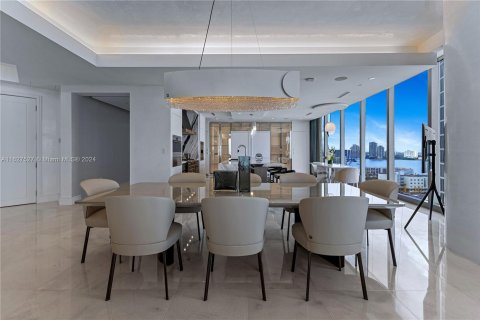 Copropriété à vendre à Sunny Isles Beach, Floride: 4 chambres, 407.38 m2 № 1281685 - photo 8