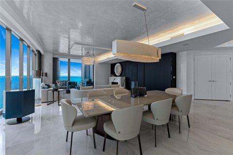 Copropriété à vendre à Sunny Isles Beach, Floride: 4 chambres, 407.38 m2 № 1281685 - photo 7