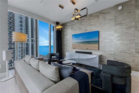 Condo in Sunny Isles Beach, Florida, 4 bedrooms  № 1281685 - photo 27