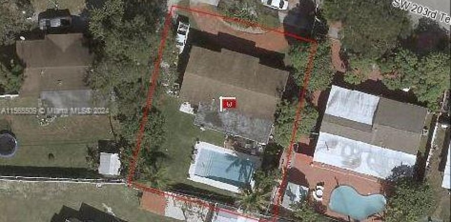 Villa ou maison à Cutler Bay, Floride 4 chambres, 160.72 m2 № 1102476