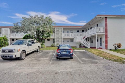 Copropriété à vendre à Lauderhill, Floride: 2 chambres, 88.26 m2 № 1231778 - photo 1