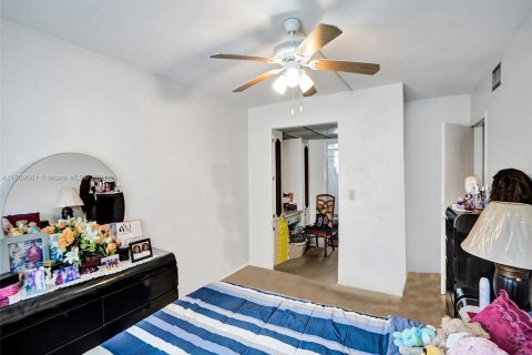 Condo in Lauderhill, Florida, 2 bedrooms  № 1231778 - photo 19