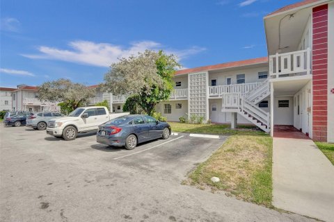 Copropriété à vendre à Lauderhill, Floride: 2 chambres, 88.26 m2 № 1231778 - photo 3