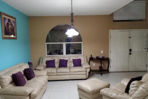 Casa en venta en Brandon, Florida, 5 dormitorios, 245.73 m2 № 889514 - foto 17