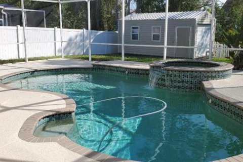 Villa ou maison à vendre à Brandon, Floride: 5 chambres, 245.73 m2 № 889514 - photo 2