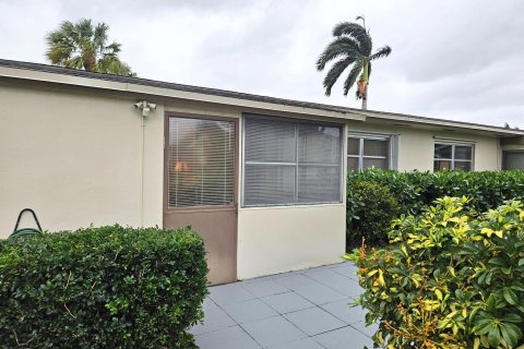 House in West Palm Beach, Florida 1 bedroom, 56.76 sq.m. № 907533 - photo 6