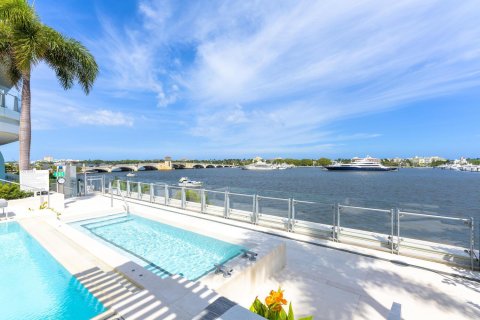 Copropriété à vendre à West Palm Beach, Floride: 4 chambres, 463.21 m2 № 1178565 - photo 10