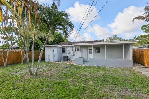 House in Oakland Park, Florida 2 bedrooms, 90.12 sq.m. № 1272558 - photo 29