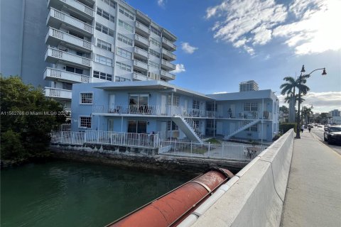 Immobilier commercial à vendre à Miami Beach, Floride № 1097138 - photo 9