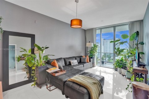 Condominio en venta en North Bay Village, Florida, 1 dormitorio, 78.04 m2 № 626657 - foto 14