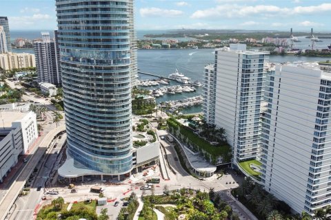 Condo in Miami Beach, Florida, 1 bedroom  № 1234080 - photo 29