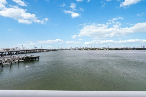 Copropriété à vendre à Miami Beach, Floride: 1 chambre, 72.28 m2 № 1234080 - photo 4