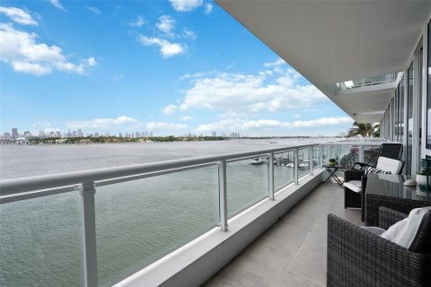 Condominio en venta en Miami Beach, Florida, 1 dormitorio, 72.28 m2 № 1234080 - foto 5