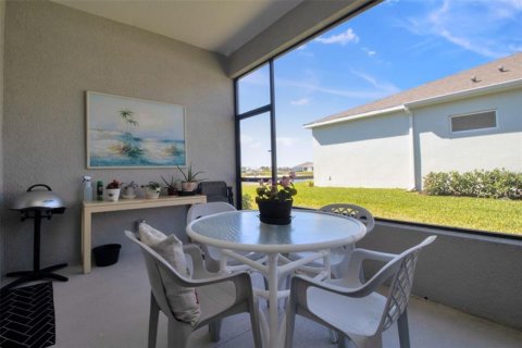 Villa ou maison à vendre à Port Charlotte, Floride: 2 chambres, 129.41 m2 № 337375 - photo 11