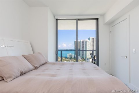 Condominio en alquiler en Miami, Florida, 1 dormitorio, 63.08 m2 № 4677 - foto 11