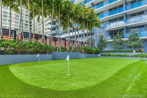 Condo in Miami, Florida, 1 bedroom  № 4677 - photo 22