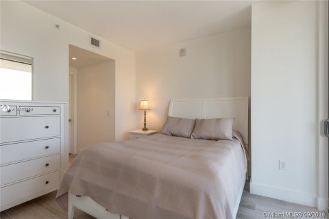 Condominio en alquiler en Miami, Florida, 1 dormitorio, 63.08 m2 № 4677 - foto 12