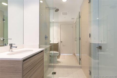 Condo in Miami, Florida, 1 bedroom  № 4677 - photo 14