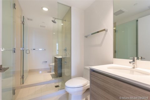 Condominio en alquiler en Miami, Florida, 1 dormitorio, 63.08 m2 № 4677 - foto 15